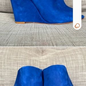 SCHUTZ Blue Suede Peep Toe Wedge Heeled Sandal SIZE 9